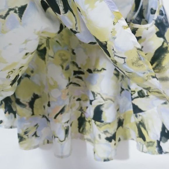 Bar III L Sexy Yellow Crop Tank Top - Picture 4 of 7